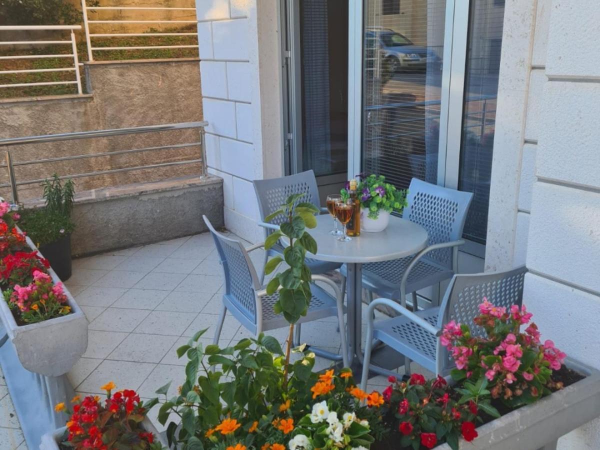 Apartmani Katarina Makarska Esterno foto