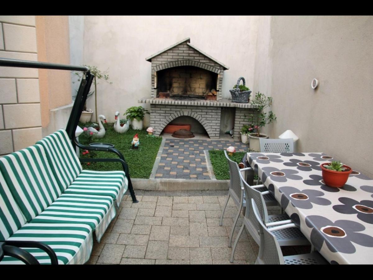 Apartmani Katarina Makarska Esterno foto