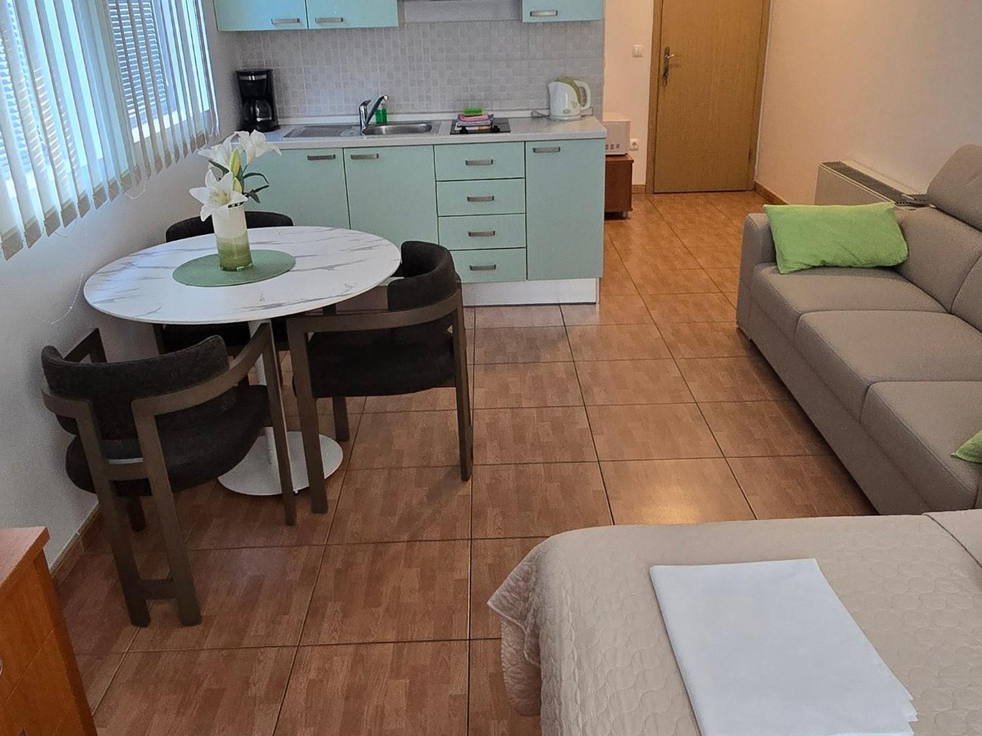 Apartmani Katarina Makarska Esterno foto